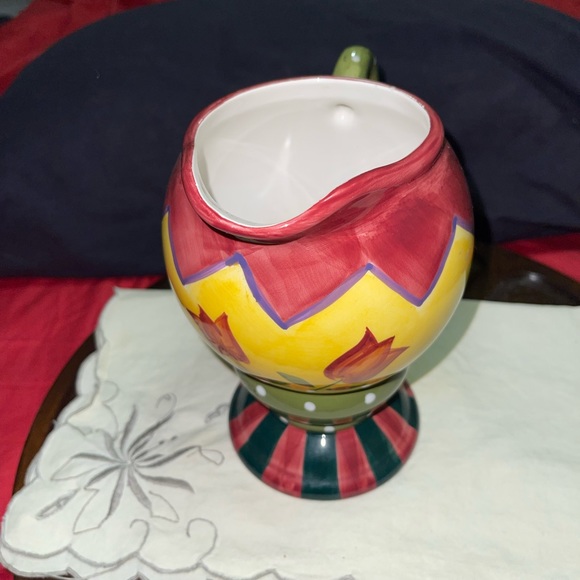 Vintage 1997 CBK Ltd, Elegant/Playful Rose Hand-painted Handled Ceramic Pitcher - Picture 4 of 13